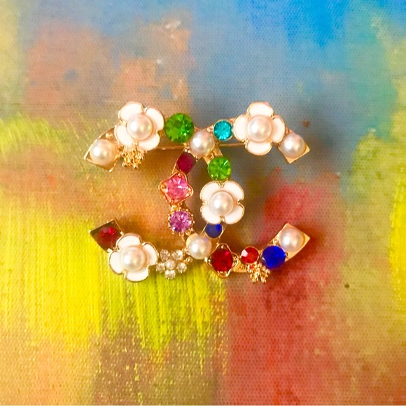 FabulouslyFitted | Floral Multicolored Fashion Brooch - Picture 5 of 7